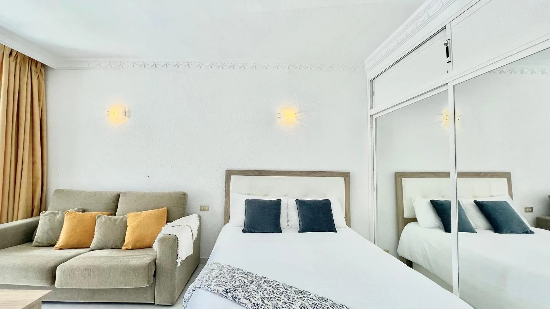Appartamento Lafrenchtouch - Estudio En Primera Linea De Playa Fuengirola